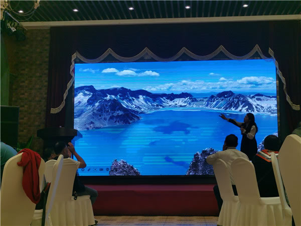 綿陽(yáng)中旅假日旅行社2024年定制旅游分享會(huì)04.jpg